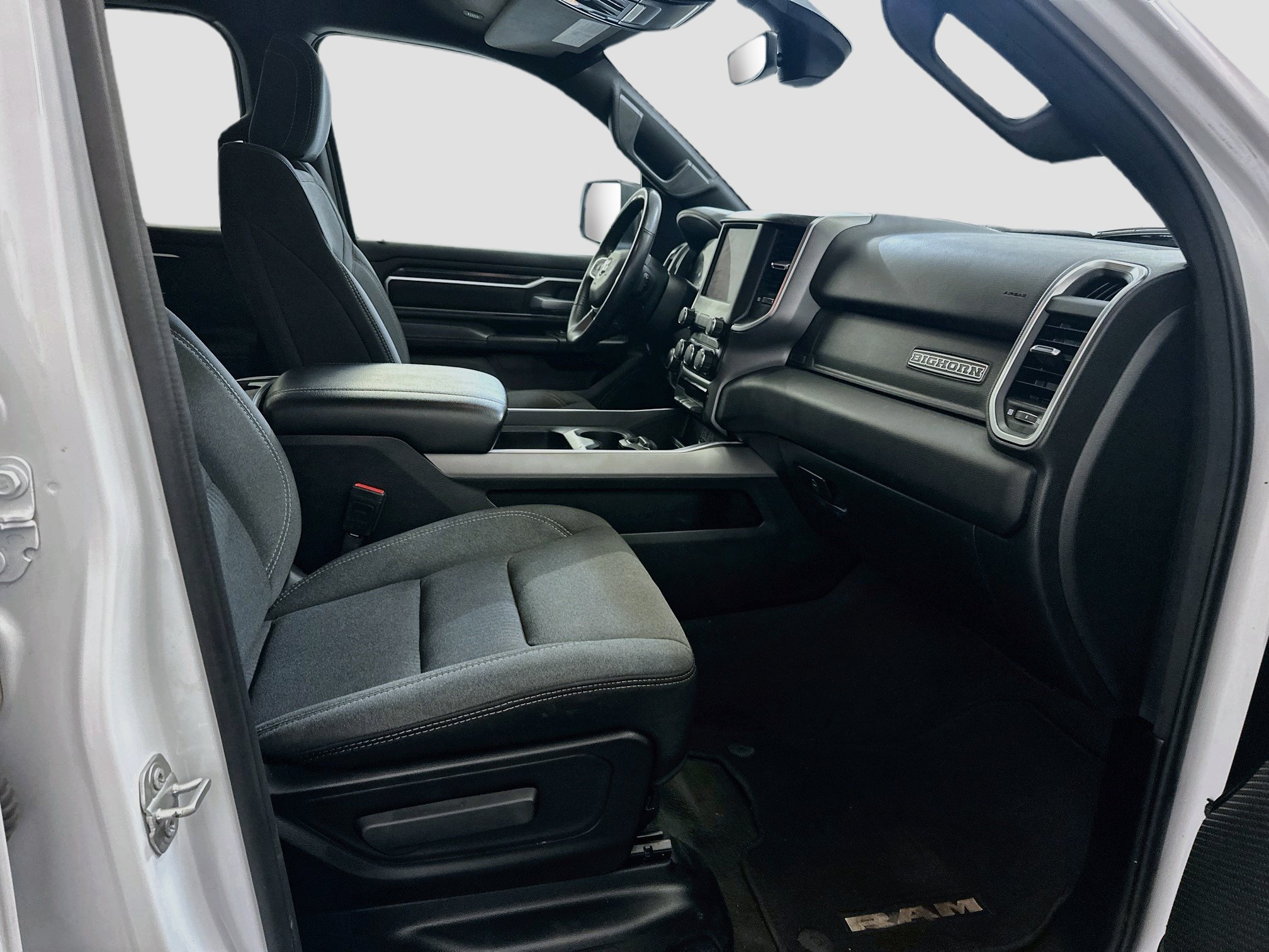 Used 2024 RAM 1500 Big Horn AWD/4WD image 31