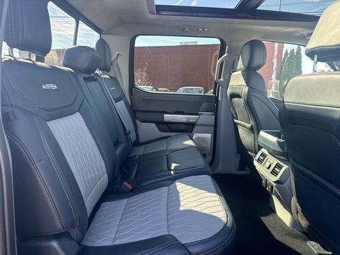 Used 2023 Ford F150 Limited image 40