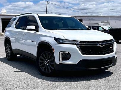 Used 2023 Chevrolet Traverse RS