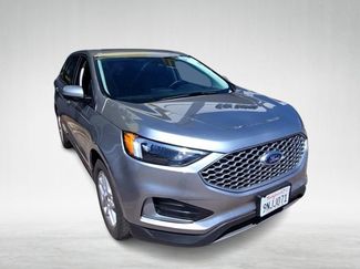 Used 2024 Ford Edge SEL image 1