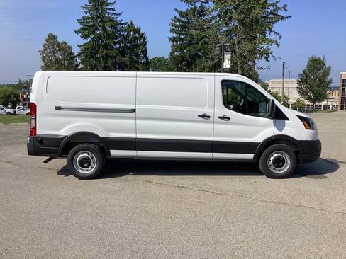New 2025 Ford Transit 250 Low Roof RWD image 8