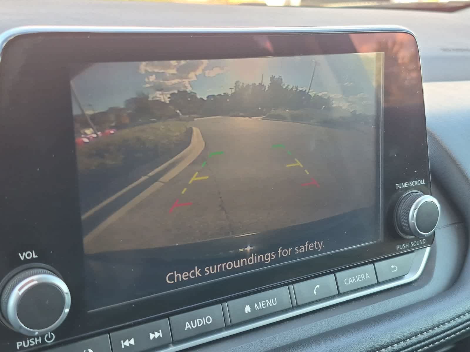 Used 2023 Nissan Rogue S FWD image 29
