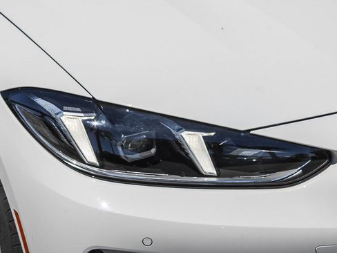 New 2025 BMW 430i Coupe w/ Convenience Package image 8