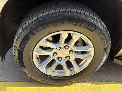 Used 2025 Chevrolet Tahoe LT AWD/4WD image 13