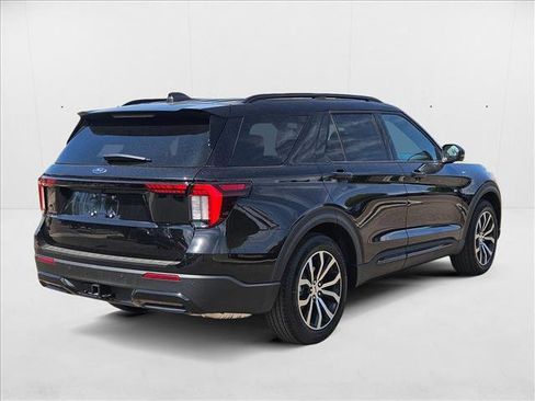 New 2025 Ford Explorer ST-Line image 2