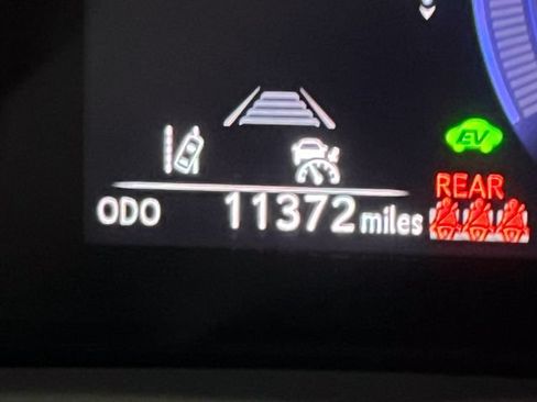 Certified 2025 Lexus UX 300h FWD image 18