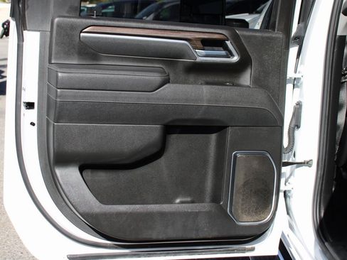 Used 2025 Chevrolet Silverado 2500 LT w/ Convenience Package image 33