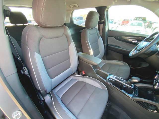 Used 2024 Chevrolet TrailBlazer LT w/ LT Cold Weather Package FWD image 25