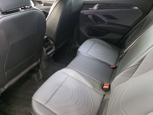 New 2026 Volkswagen Tiguan SE AWD/4WD image 24