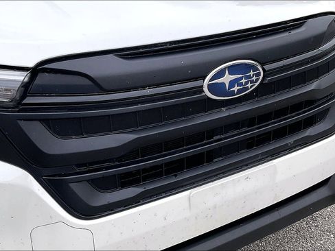 Certified 2025 Subaru Forester AWD/4WD image 28
