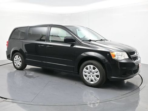 Used 2014 Dodge Grand Caravan SE w/ Quick Order Package 29E SE FWD image 5