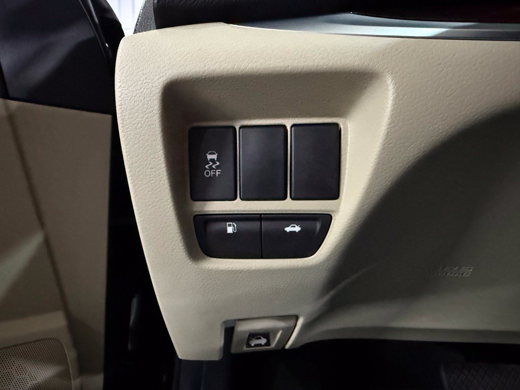 Used 2015 Acura TLX FWD image 32