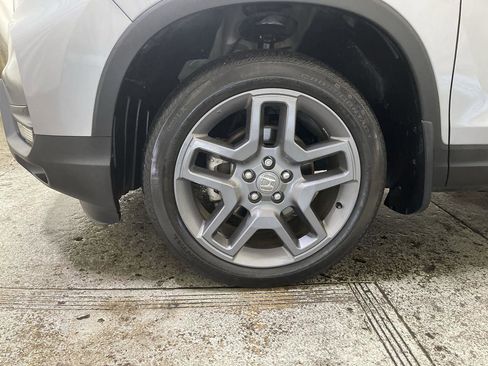 Used 2023 Honda Passport EX-L image 10