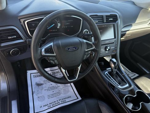 Used 2016 Ford Fusion Titanium image 14