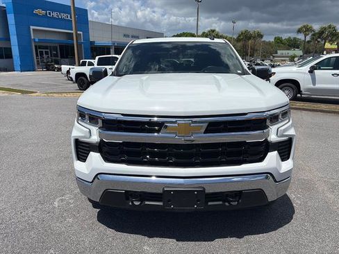 Used 2025 Chevrolet Silverado 1500 LT image 8