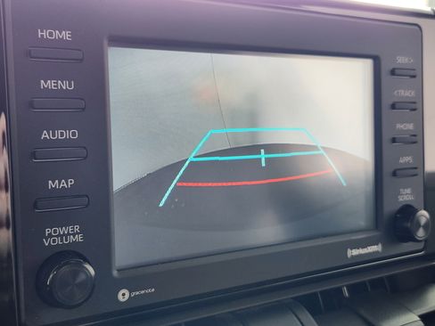 Used 2022 Toyota RAV4 XLE image 23