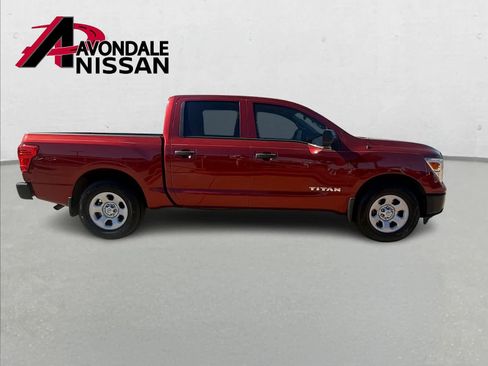 Certified 2017 Nissan Titan S image 7