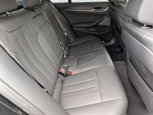 Used 2023 BMW 530i w/ Premium Package RWD image 21