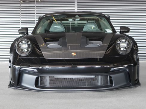 Certified 2025 Porsche 911 GT3 RS image 9