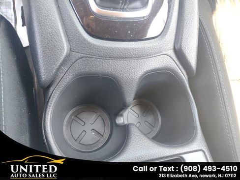 Used 2018 Nissan Rogue S image 21