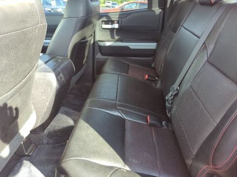 Used 2014 Toyota Tundra SR5 w/ SR5 Upgrade Package AWD/4WD image 11