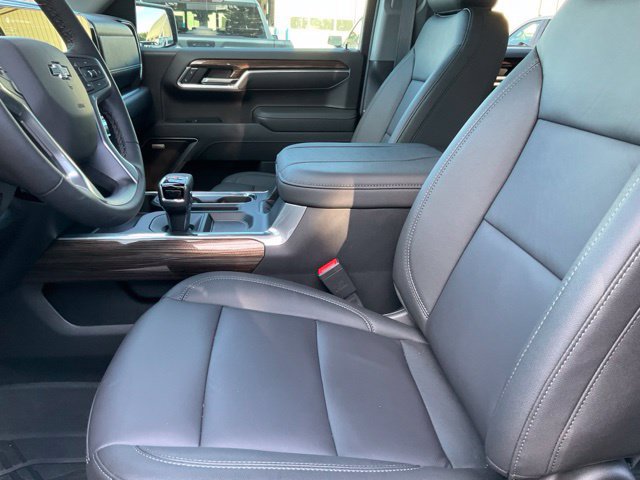 Used 2026 Chevrolet Silverado 1500 RST w/ Convenience Package II AWD/4WD image 5