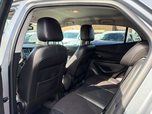 Used 2019 Buick Encore Preferred w/ Safety Package image 6