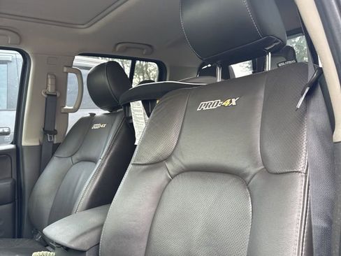 Used 2017 Nissan Frontier PRO-4X w/ Pro-4x Luxury Package image 5