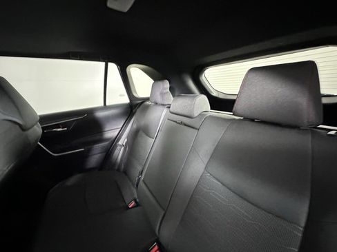 Used 2023 Toyota RAV4 SE image 17