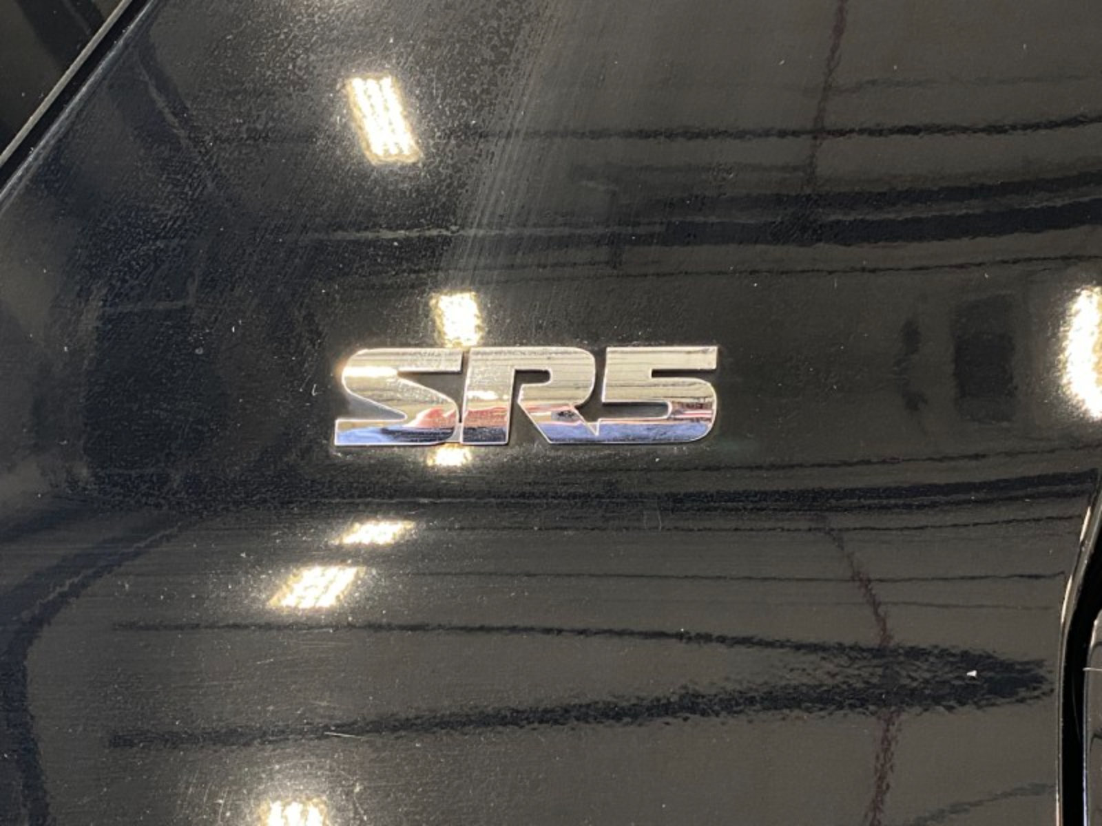 Used 2019 Toyota 4Runner SR5 AWD/4WD image 19