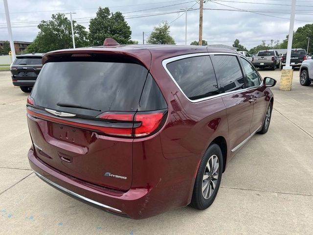 Used 2022 Chrysler Pacifica Limited FWD image 5