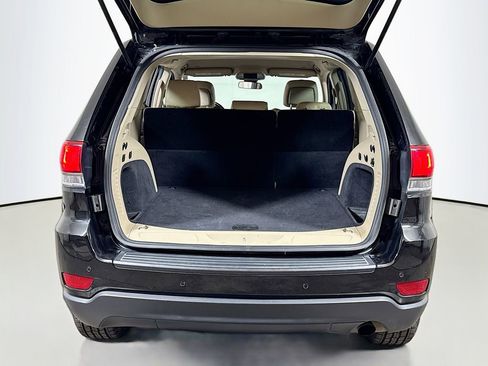 Used 2020 Jeep Grand Cherokee Laredo image 23