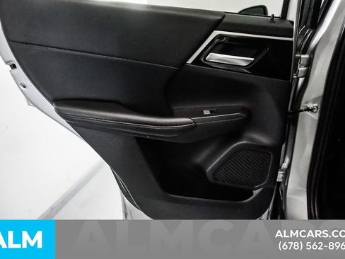 Used 2024 Mitsubishi Outlander SE FWD image 49