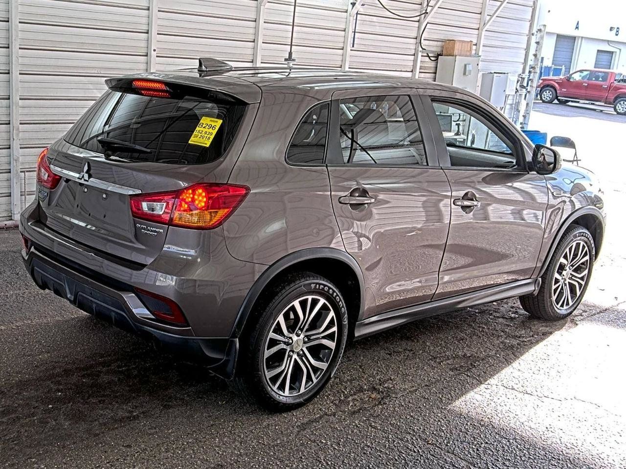 Used 2018 Mitsubishi Outlander Sport ES FWD image 2