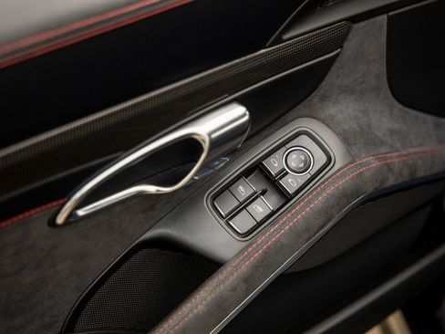 Certified 2015 Porsche 911 GT3 image 26