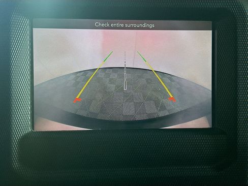 Used 2020 Jeep Wrangler Unlimited Sahara image 22