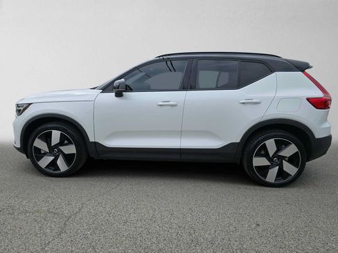 Certified 2023 Volvo XC40 Recharge Ultimate w/ Protection Package Premier AWD/4WD image 7