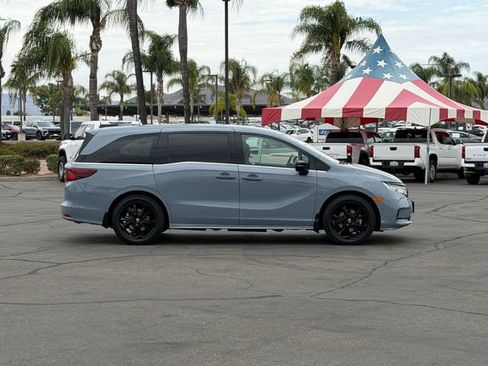 Used 2024 Honda Odyssey Sport image 4
