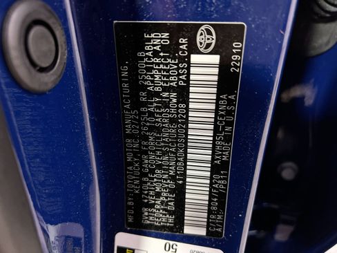 Used 2025 Toyota Camry LE image 33