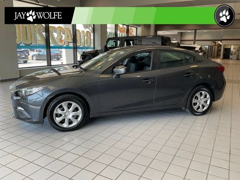 Used 2015 MAZDA MAZDA3 i Sport FWD image 3