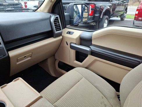 Used 2018 Ford F150 XLT w/ Equipment Group 302A Luxury image 16