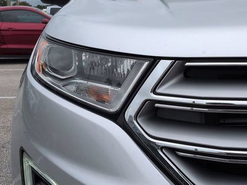 Certified 2018 Ford Edge SEL w/ Equipment Group 201A FWD image 10