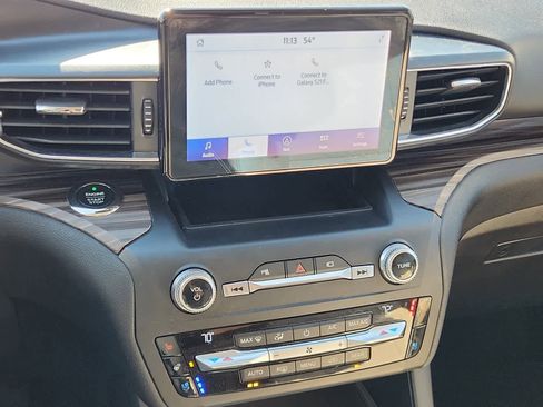 Used 2020 Ford Explorer Limited image 15