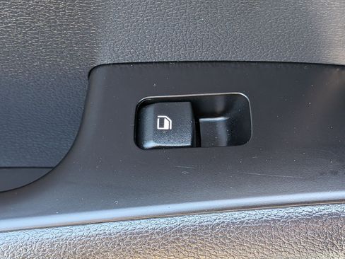 Used 2024 Kia Soul LX w/ Option Group 015 FWD image 27