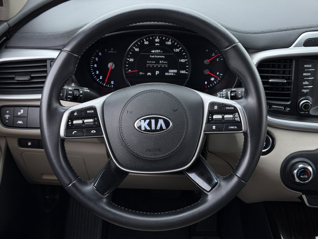 Used 2020 Kia Sorento EX FWD image 13