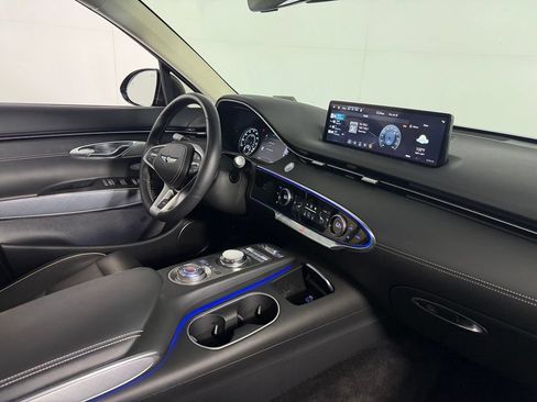 Used 2025 Genesis Electrified GV70 AWD/4WD image 33
