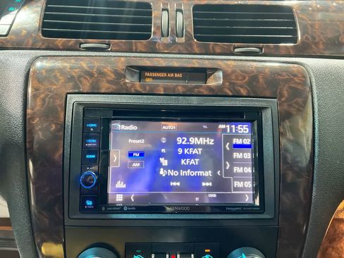 Used 2016 Chevrolet Impala LTZ image 16