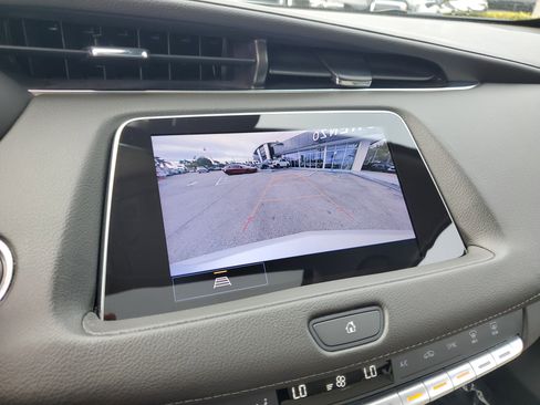 Used 2023 Cadillac XT4 Premium Luxury w/ Driver Assist Package image 10