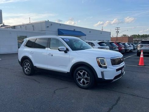 Used 2020 Kia Telluride EX AWD/4WD image 2