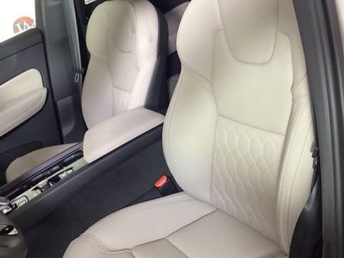 New 2026 Volvo XC60 T8 Plus w/ Protection Package Premier AWD/4WD image 12